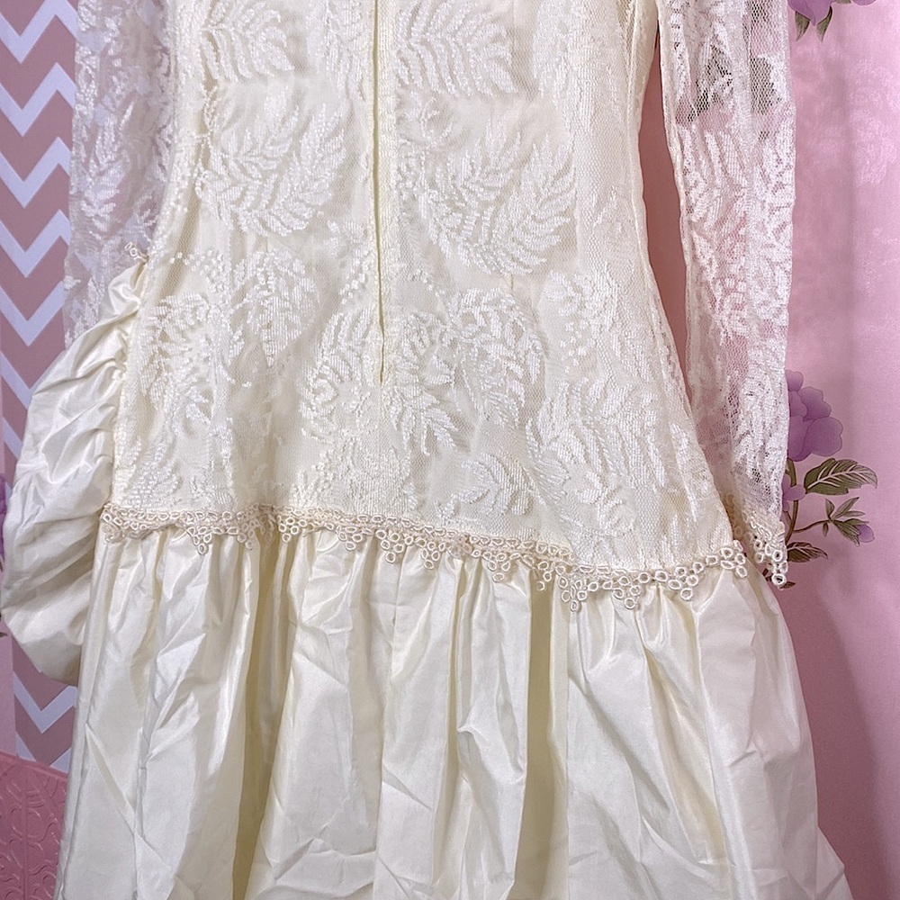🌷Joseph Ribkoff 🌷Vintage Lace Flower & Pearl Embroidery Trim Wedding Style Dress - Picture 9 of 12